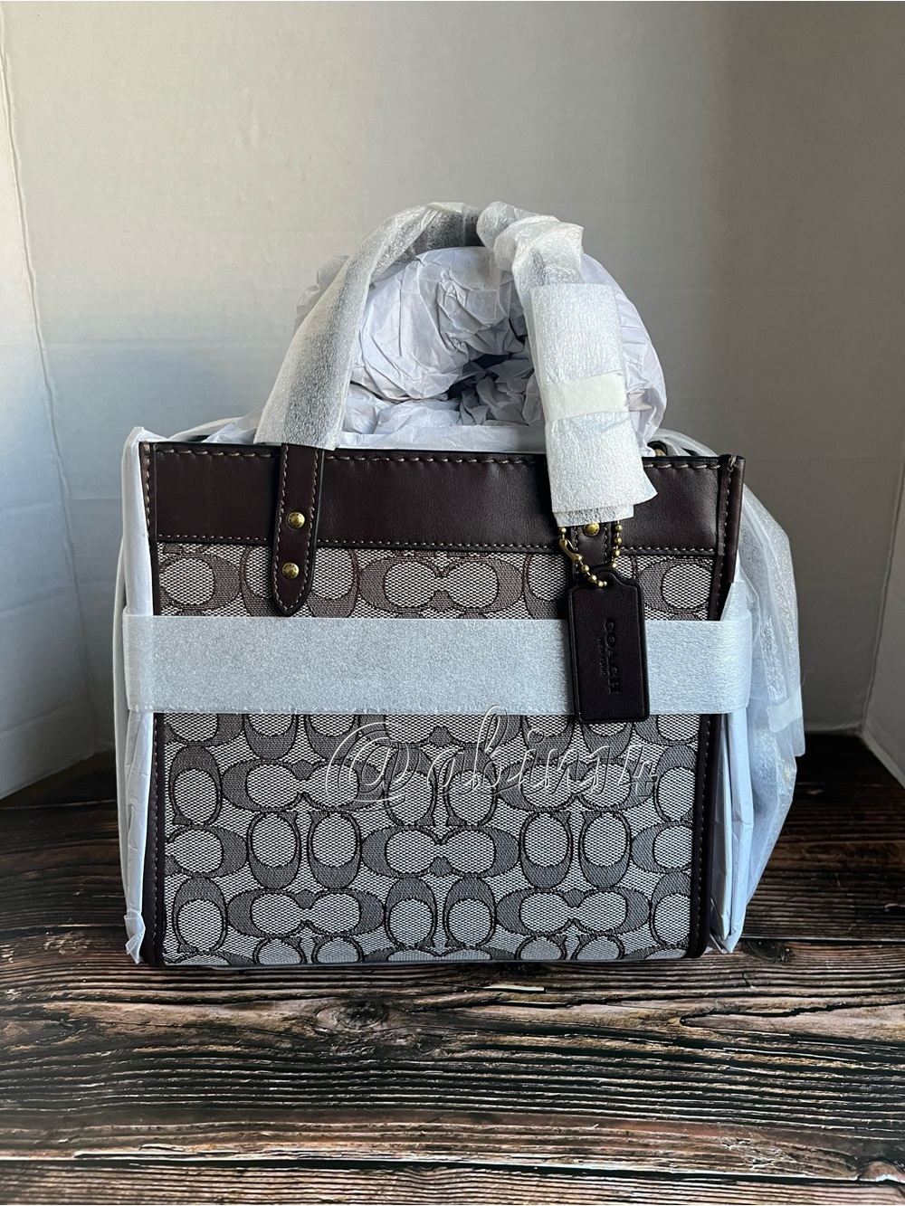NWT Coach Field Tote 22 in Oak Maple Signature Jacquard and Leather - Picture 2 of 6